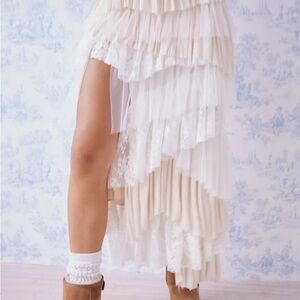 Kimchi Blue Cream High-Low Skirt